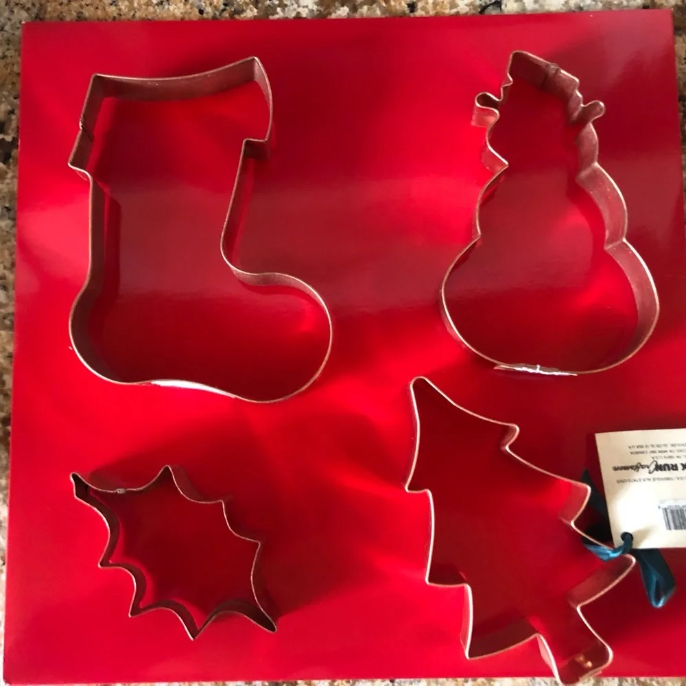 Williams Sonoma set of 4 copper cookie cutters